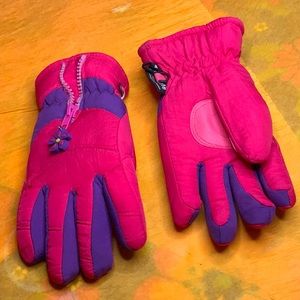 Winter gloves and scarf